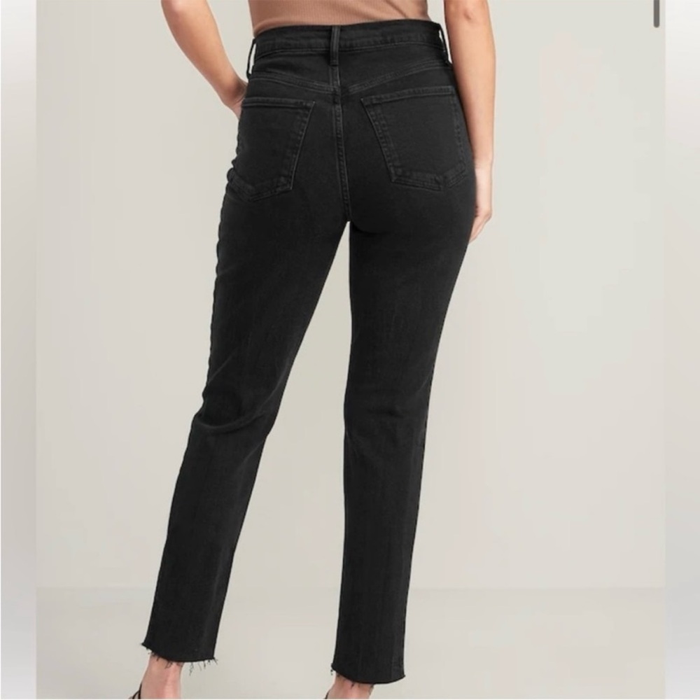 Old Navy • NWT High Rise Curvy OG Straight Jean Secret Smooth Pocket 18 Raw Hem - Picture 2 of 8